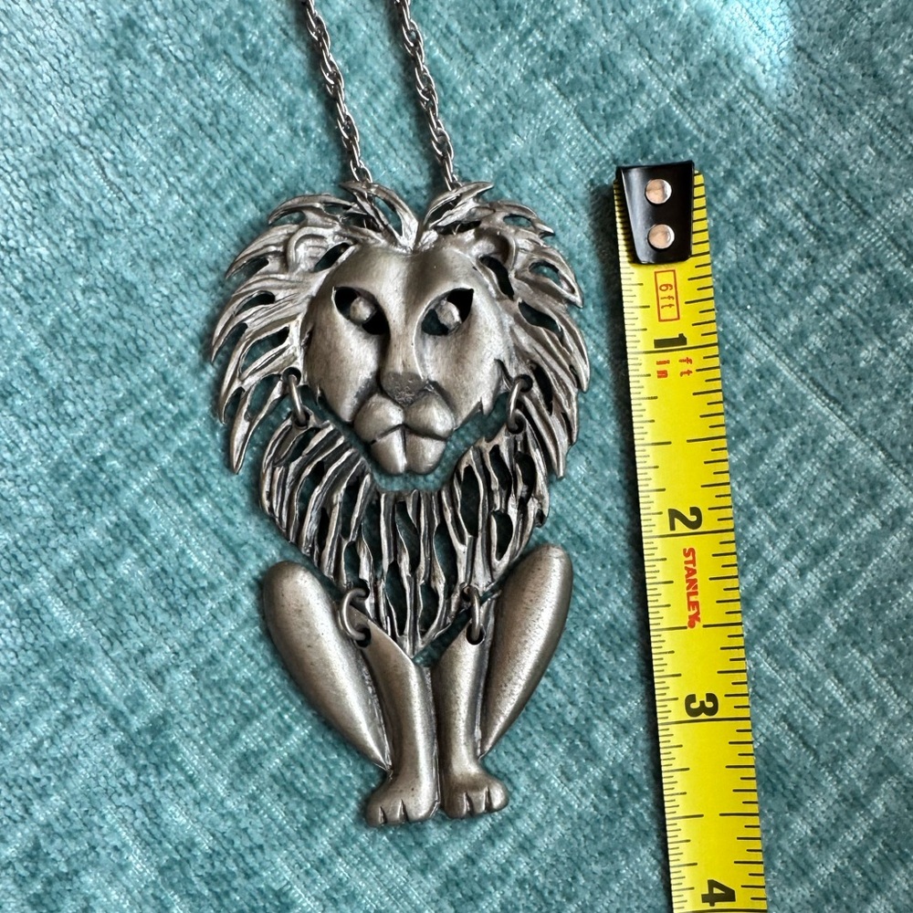 Vintage MCM Articulated Pewter Lion Pendant on Chain - Picture 9 of 10